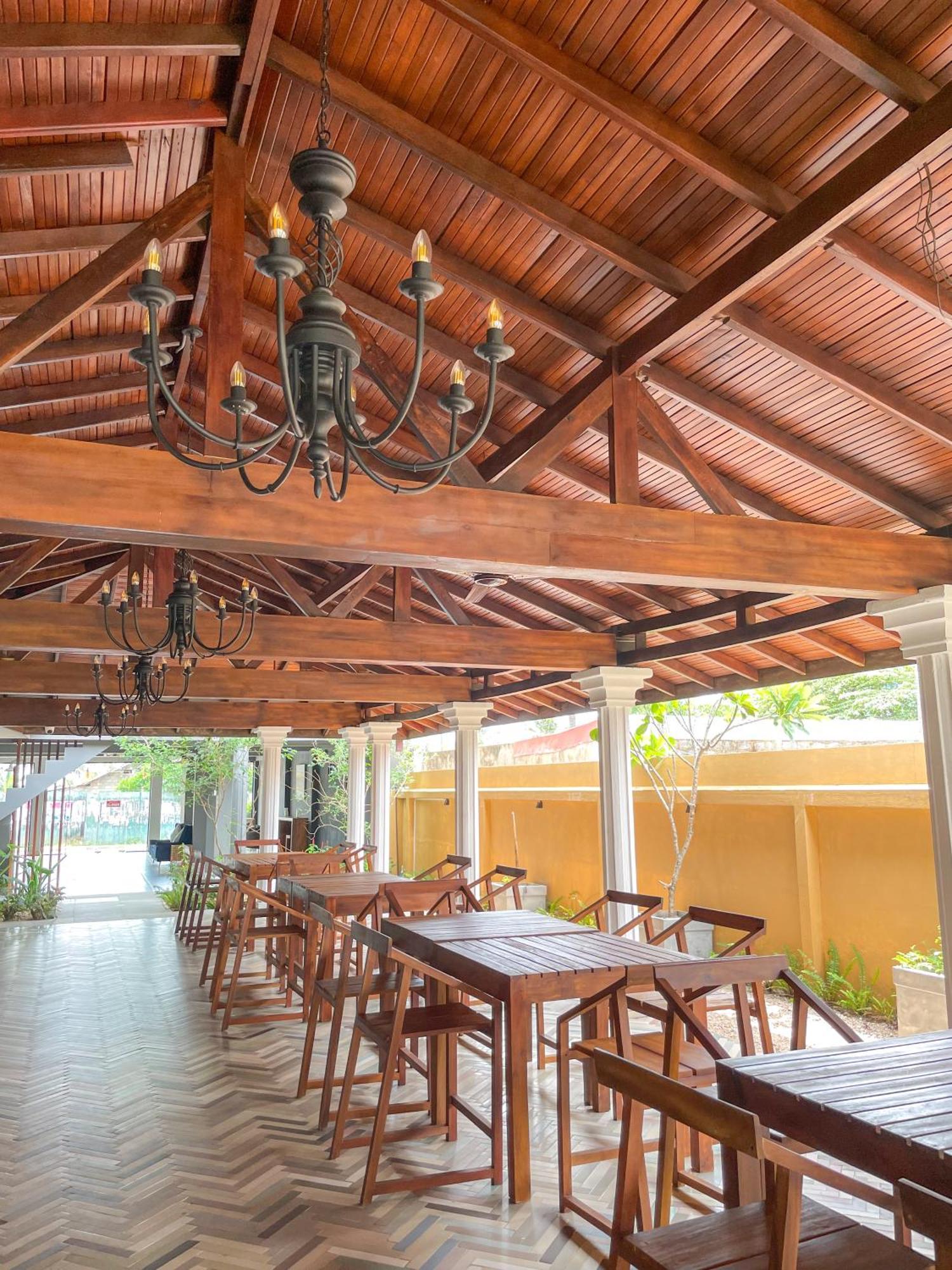 The Barns Villas And Restaurant Negombo Exterior photo